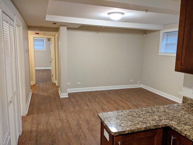 Foto del edificio - 800 Brummel St