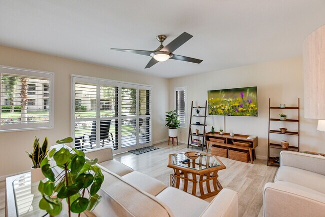 Foto del edificio - 35200 Cathedral Canyon Dr