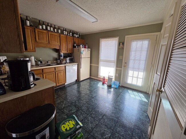 Foto del edificio - 2 Bed 2.5 Bath Condo