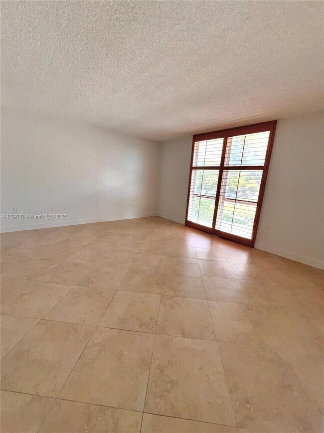 Foto del edificio - 2 bedroom in Sunny Isles Beach FL 33160