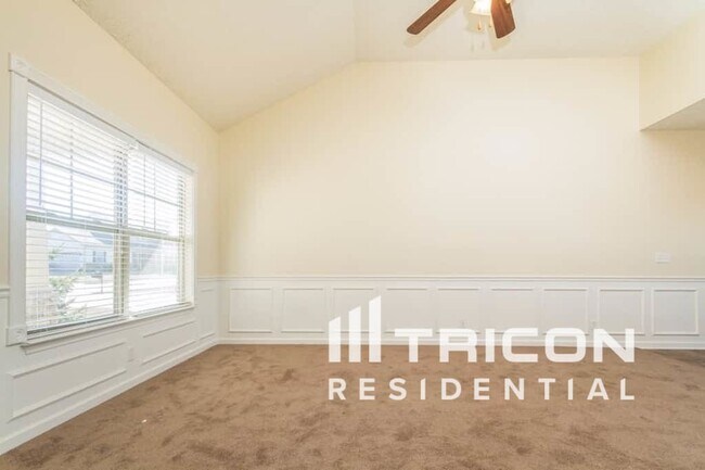 Building Photo - 1712 Colyn Avenue