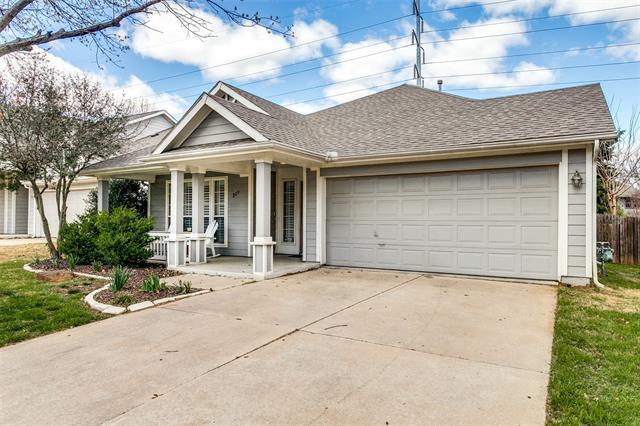 Building Photo - 209 Silver Oak Dr