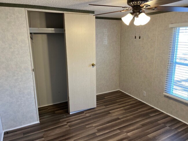 Foto del edificio - 2 BR 2 BA Mobile Home available NOW!