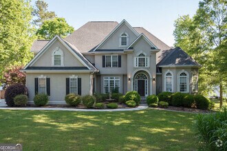 Building Photo - 50 Springwater Shores