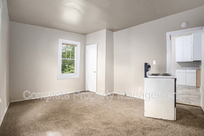 Building Photo - 109 59th St