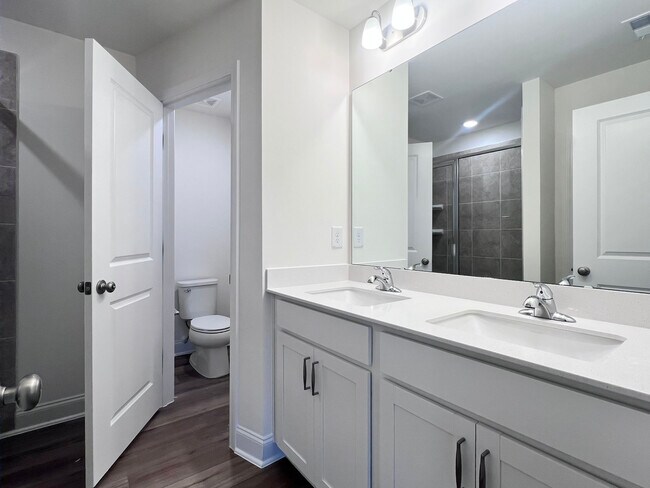 Foto del edificio - 4959 Caddis Bnd