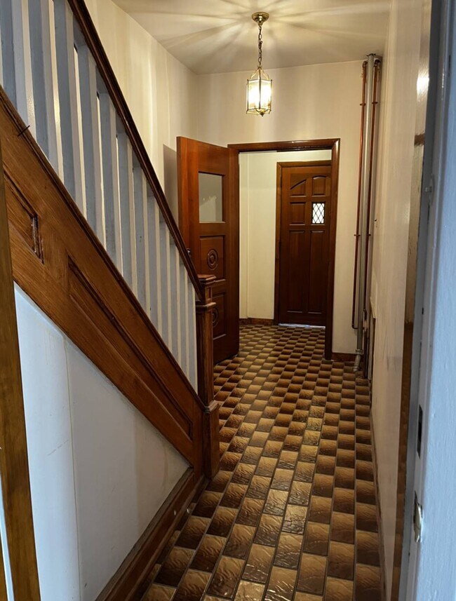 Foto del edificio - 62-47 64th St