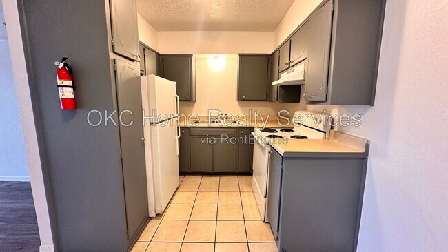 Foto del edificio - 712 NE 27th St