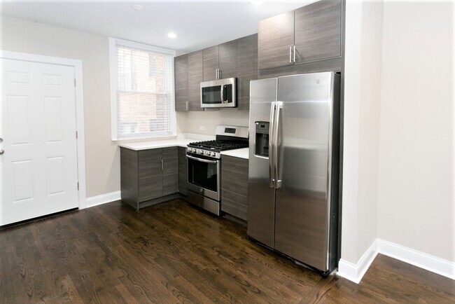 Foto del edificio - 1436 W Farragut Ave