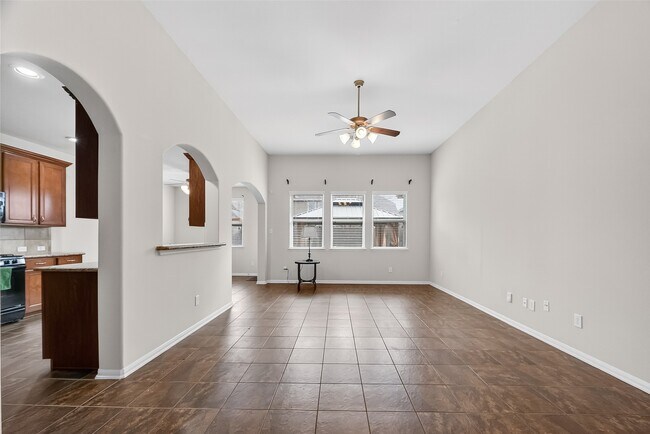 Foto del edificio - 4205 Graceland Dr