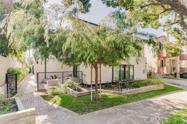 Foto del edificio - 536 E San Jose Ave