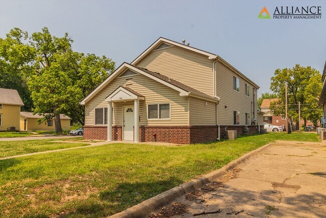 Foto del edificio - 928 Moro St