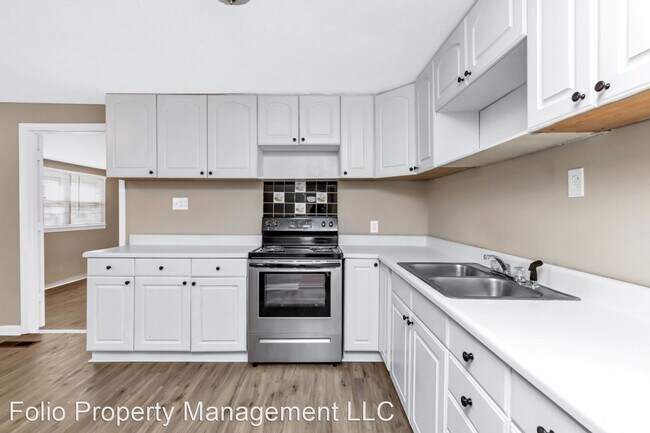 Building Photo - 3 br, 1 bath House - 2731 Mastin Lake Road
