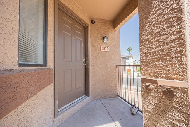 Foto del edificio - 16033 N 25th St