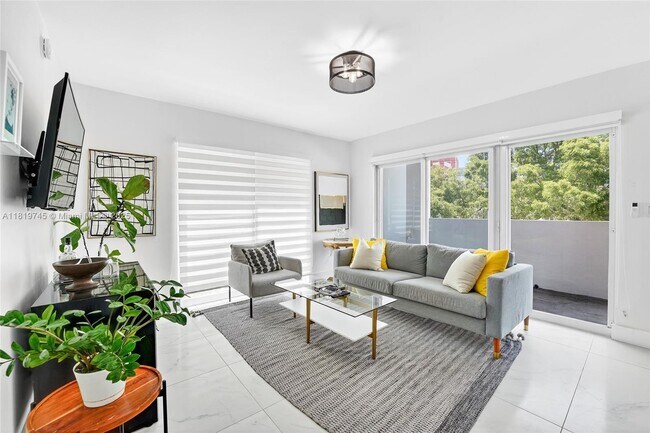 Foto del edificio - 2740 SW 28th Terrace