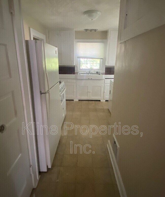 Foto del edificio - 4002 Winthrop Ave