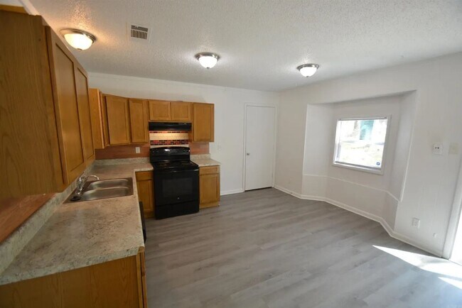 Building Photo - 3BR/2BA Home For Rent in North Little Rock!