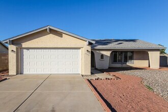Building Photo - 7102 W Palo Verde Ave