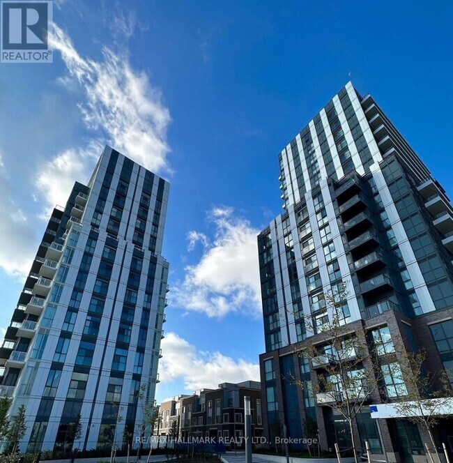 Building Photo - 60 Honeycrisp Cres