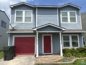 Building Photo - 115 Farmington Dr