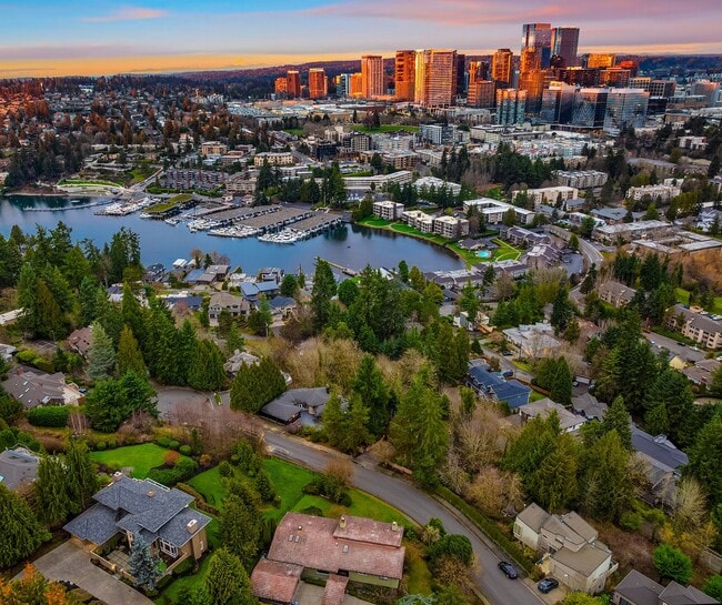 Foto del edificio - 9610 SE 7th St