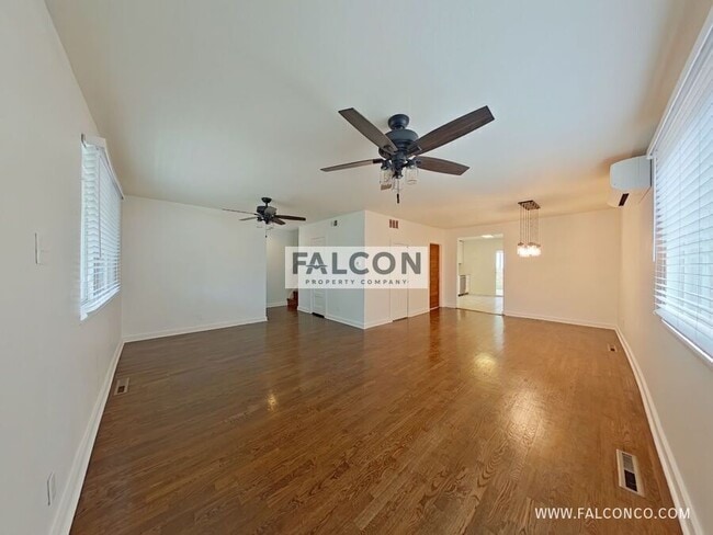 Building Photo - 3148 W Pikes Peak Ave