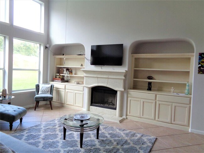 Building Photo - 10919 Cornwall Ln