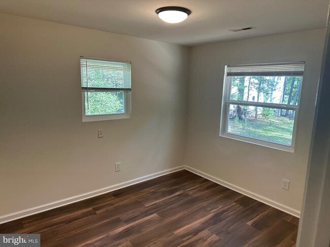 Building Photo - 12102 Wilderness Park Dr