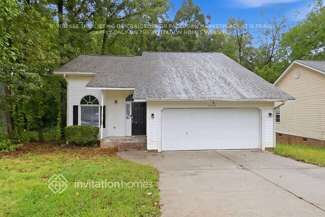 Building Photo - 3725 Oakwood Rd