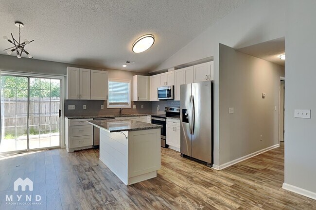 Foto del edificio - 200 Cedar Ridge Cir