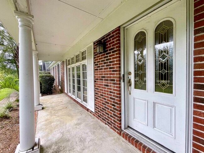 Building Photo - 219 Green Lake Dr