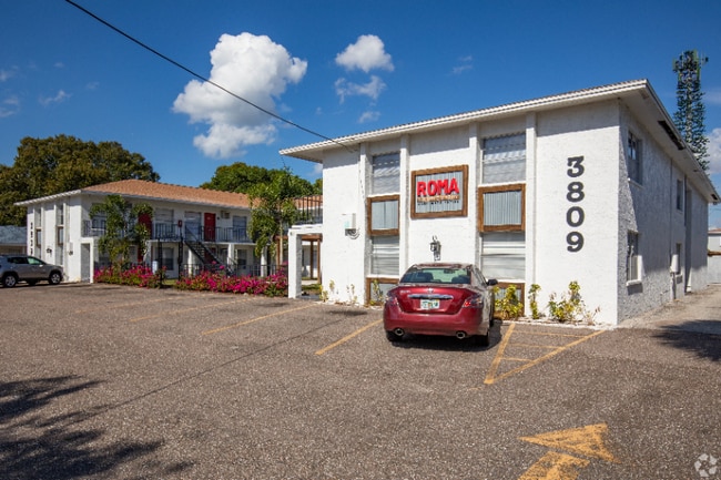 Photo - 3809 W Iowa Ave (Tampa, FL) Apartment