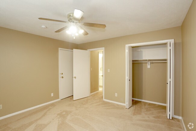 1 habitación 525 FT² - Habitación - Broadmoor Park Apartments