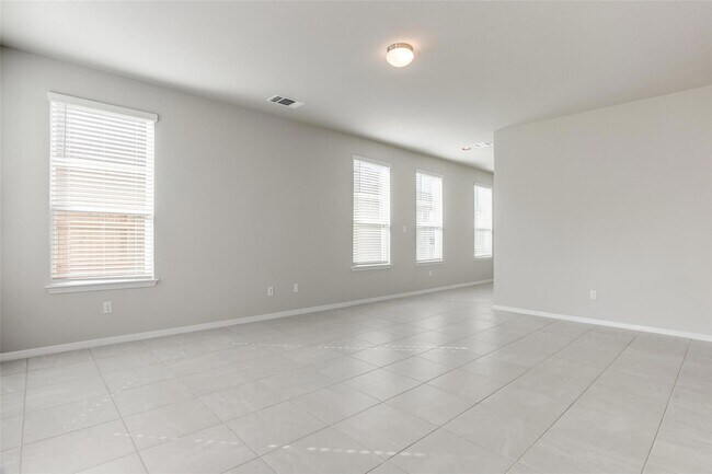 Building Photo - 140 Living Reef Dr