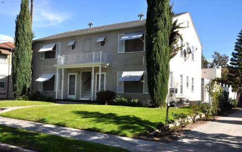 Building Photo - 518 Naranja Dr