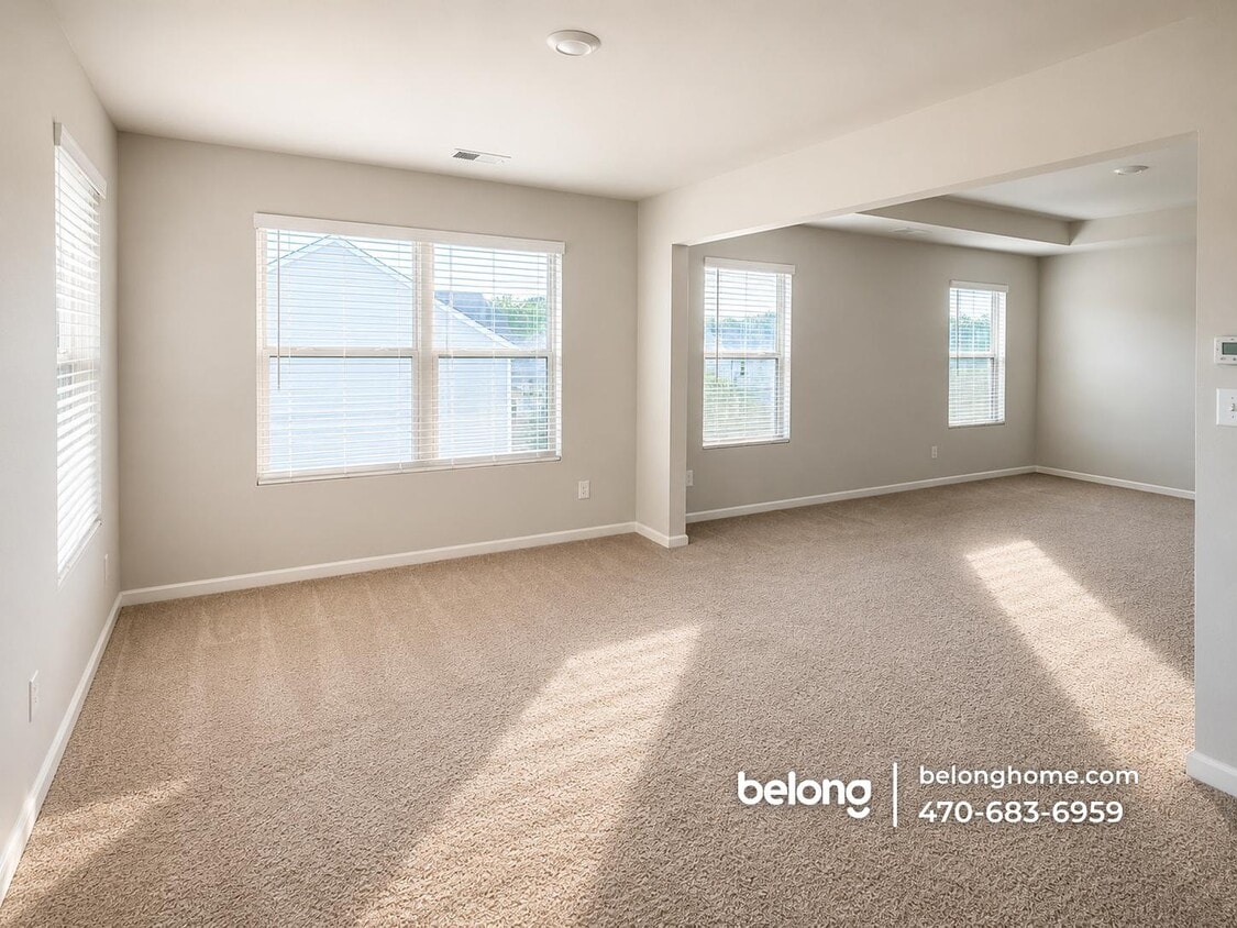 Building Photo - 933 Nandina Ln