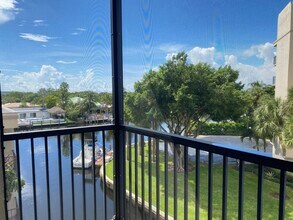 Building Photo - 20 Royal Palm Way
