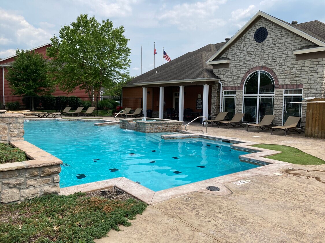 Bee Creek Apartment Homes Apartments in Branson, MO