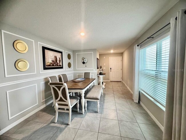 Building Photo - 16605 Mosaic Oar Dr