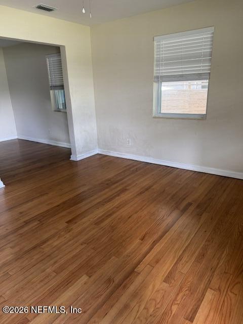 Building Photo - 2404 Red Oak Dr
