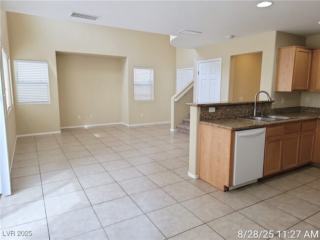 Building Photo - 10600 Corte Sierra St