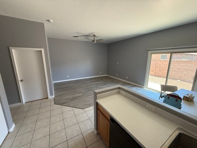 Building Photo - 8538 E Seabury Ct
