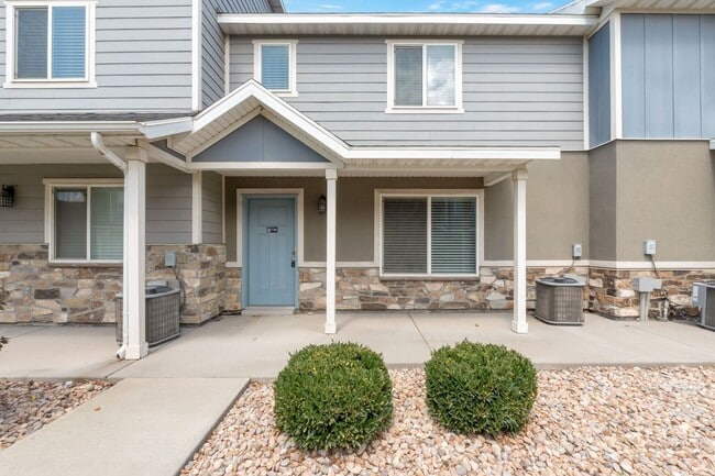 Foto del edificio - Amazing 2 Story Townhome in Vineyard w/ at...