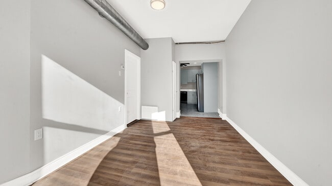Building Photo - 2756 W 24th St