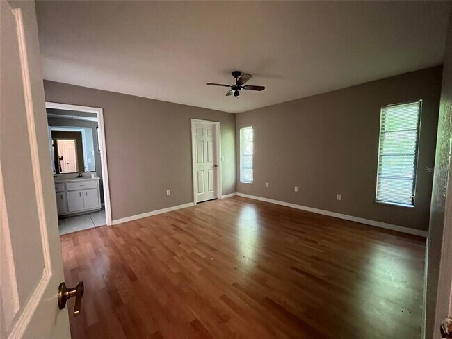 Foto del edificio - 18171 Edgewater Dr