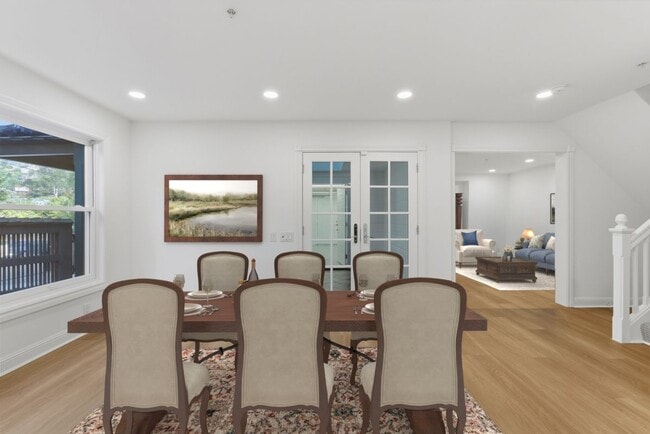 Building Photo - 309 Melrose Ave