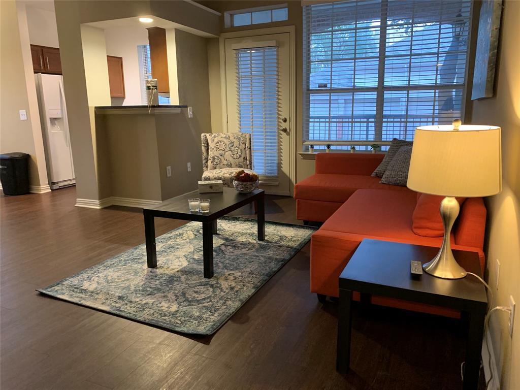 Foto principal - 7675 Phoenix Dr