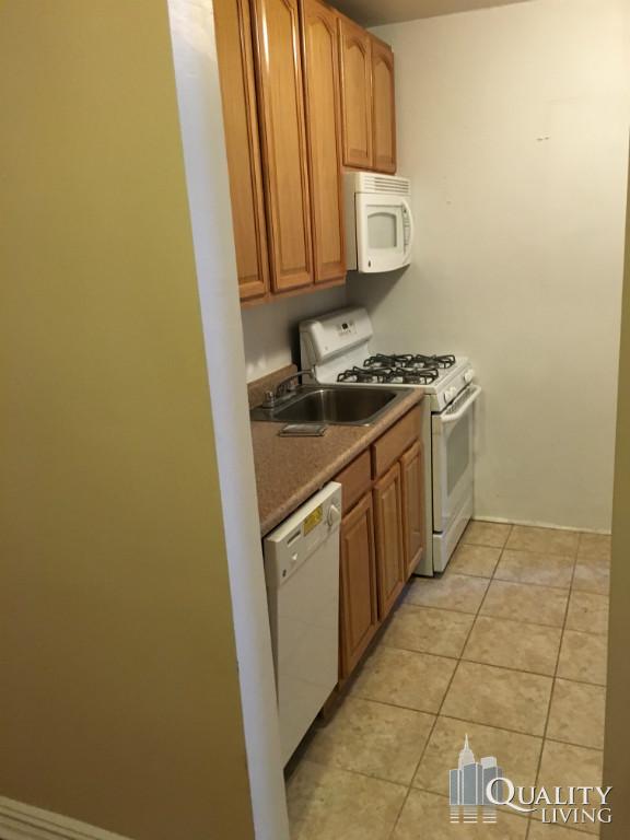 Foto del edificio - 739 W 186th St