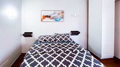 Building Photo - 1925 Nelson St.