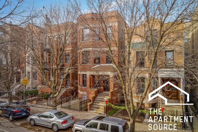 Foto del edificio - 2326 N Southport Ave